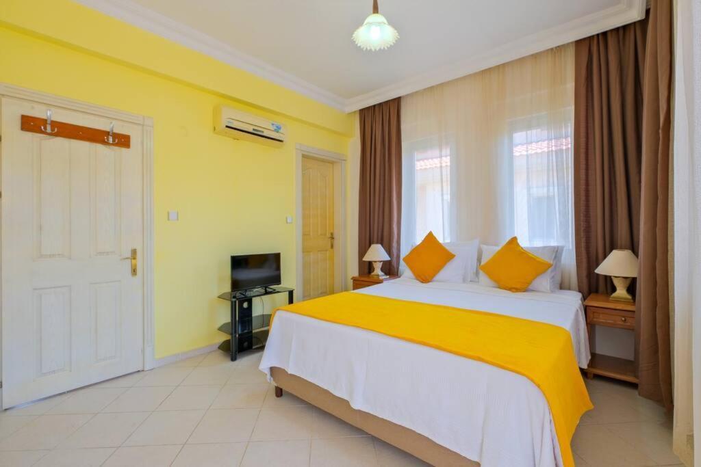 Infinity Sunshine Villa Fethiye Esterno foto